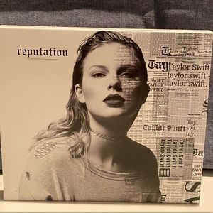 Reputation, Taylor Swift 2017 Album and Poster!